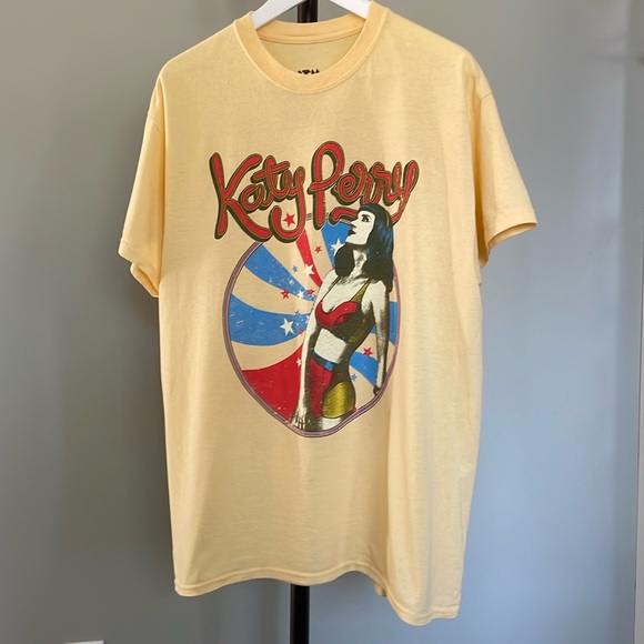 Katy Perry Merch Tshirt L - Picture 2 of 8
